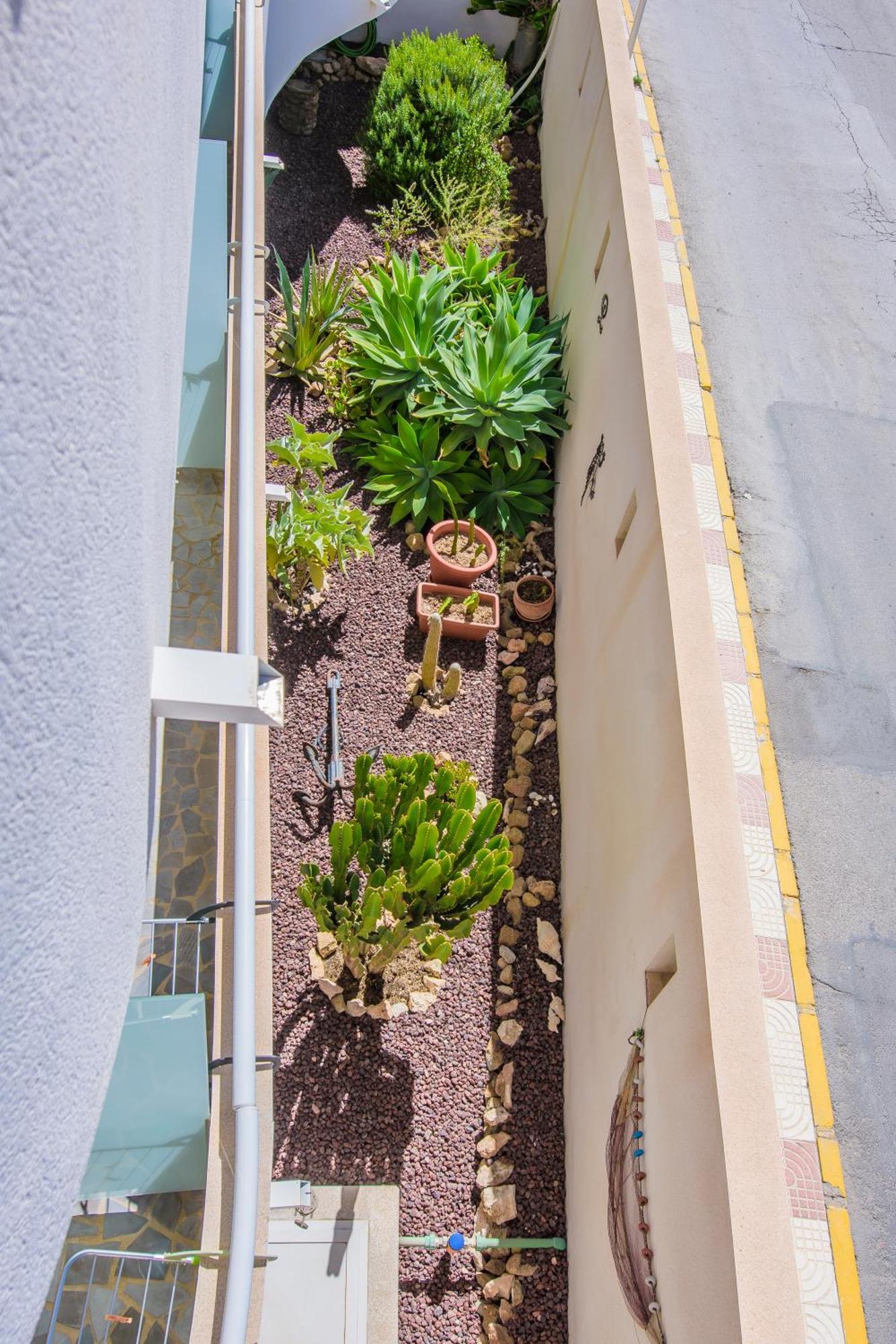 Hostal La Isla Hotel Carboneras Exterior photo